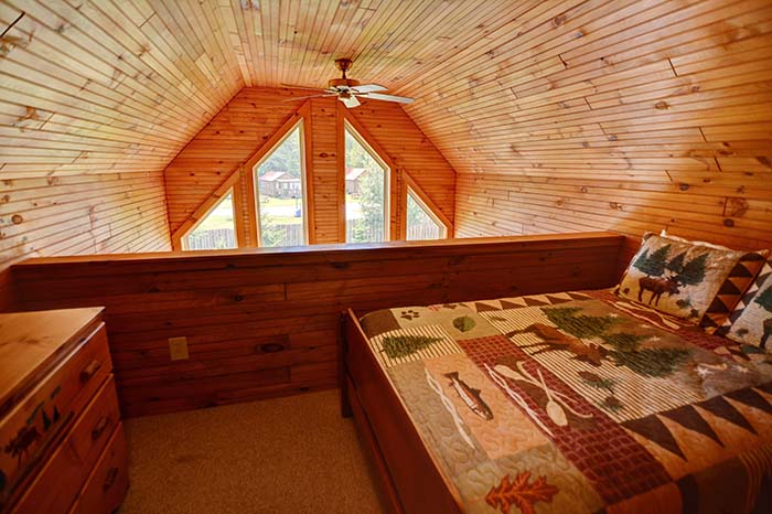 Bear Cub Loft Bedroom